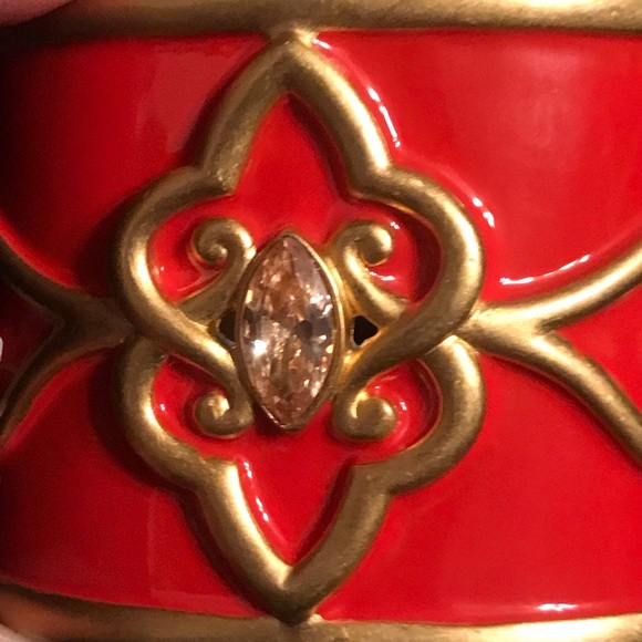 Carolee Lux Open Gold Tone Heart Scroll Embellished Cuff New - Scarlet Red - Picture 4 of 16